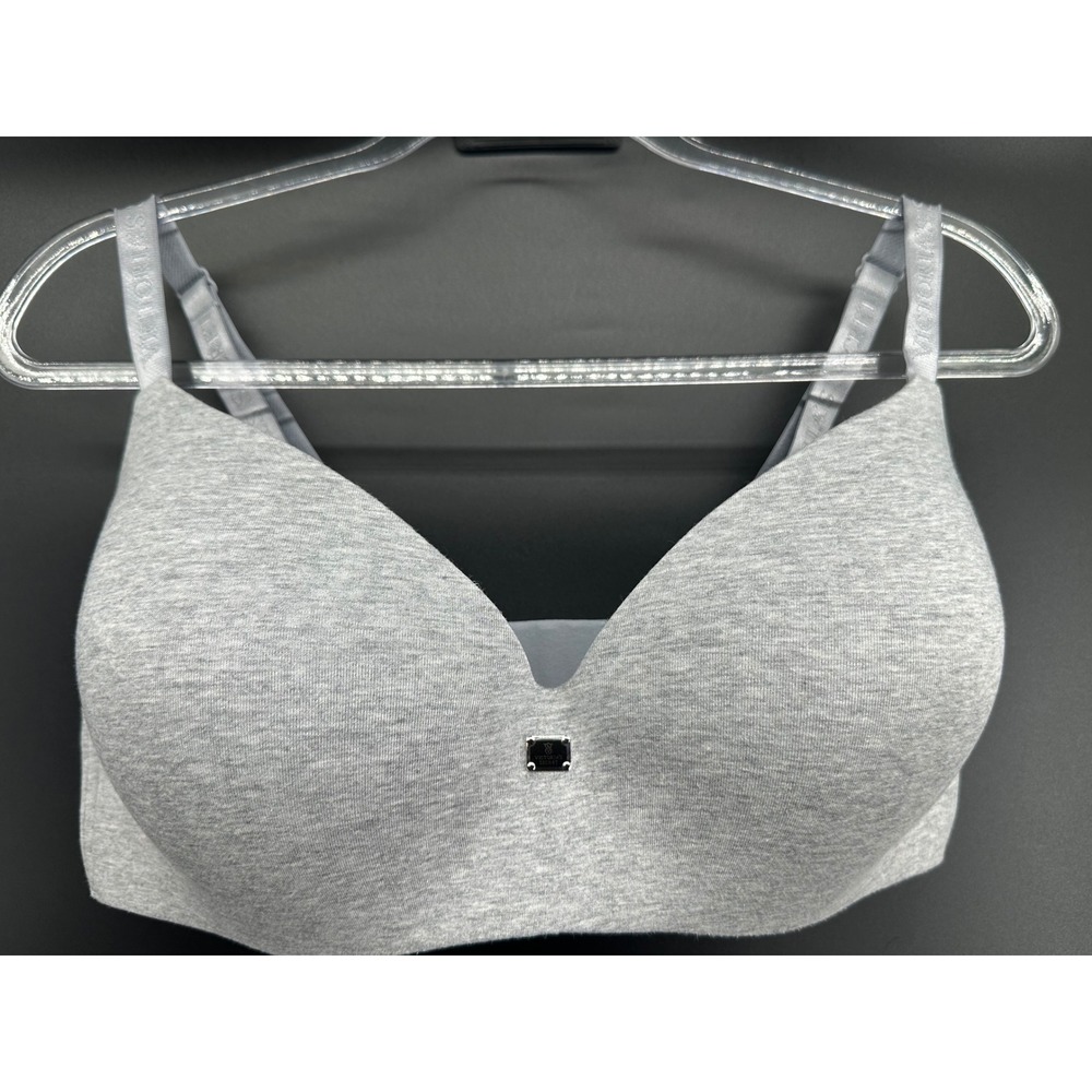 Victoria's Secret Gray Wireless‎ T-Shirt Bra 40DD Lightly Lined Molded Cup